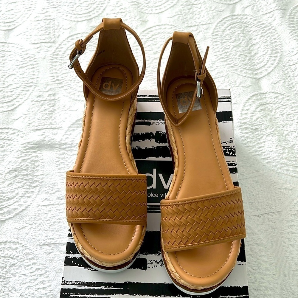 dolce vita: NEW Women Brown PlatForm Espadrilles with ankle strap, Size 10